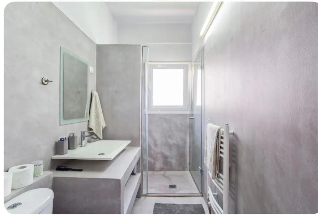 Home4U, Just 7Km From Airport Markópoulon Екстериор снимка