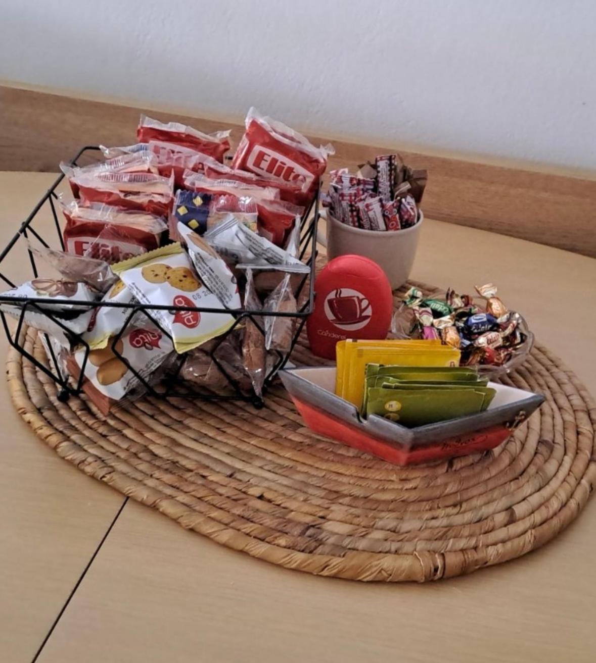 Home4U, Just 7Km From Airport Markópoulon Екстериор снимка