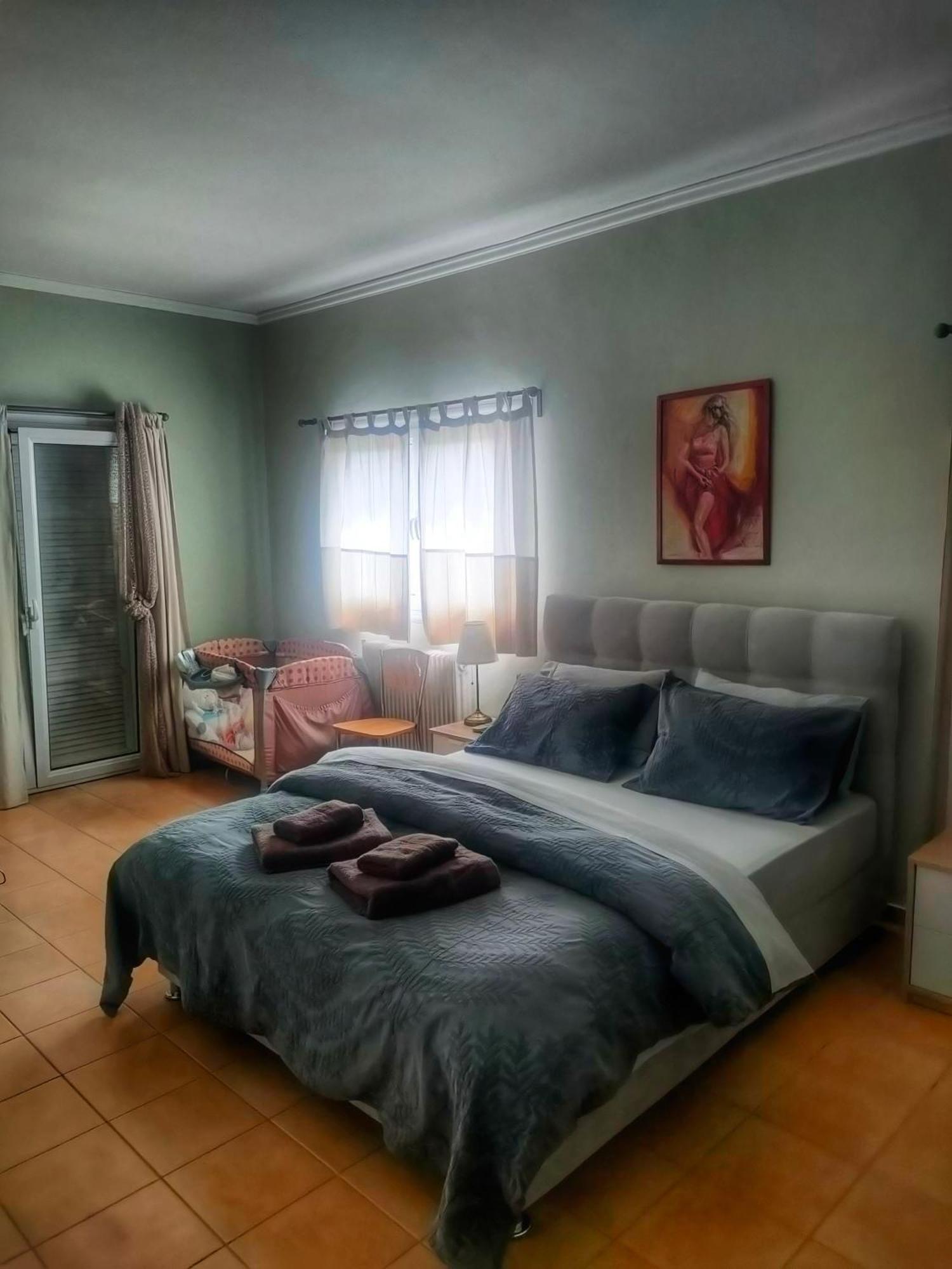 Home4U, Just 7Km From Airport Markópoulon Екстериор снимка